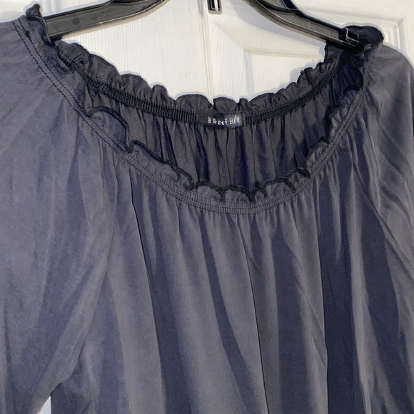 ❌DONATED❌Charcoal Gray Off The Shoulders Mesh Floral Bell Sleeve Tie Knot Top - Picture 6 of 13